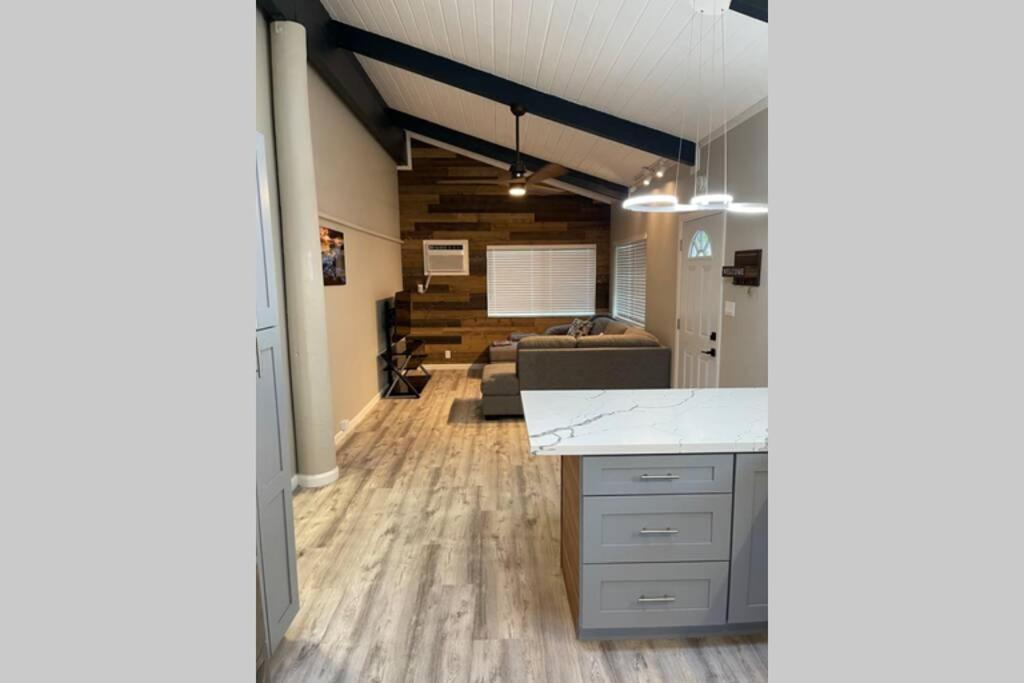 Spacious 2 Bedroom Beach House With King Suite Waianae Bagian luar foto