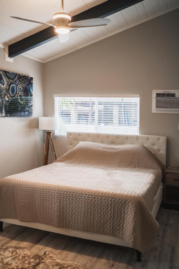 Spacious 2 Bedroom Beach House With King Suite Waianae Bagian luar foto