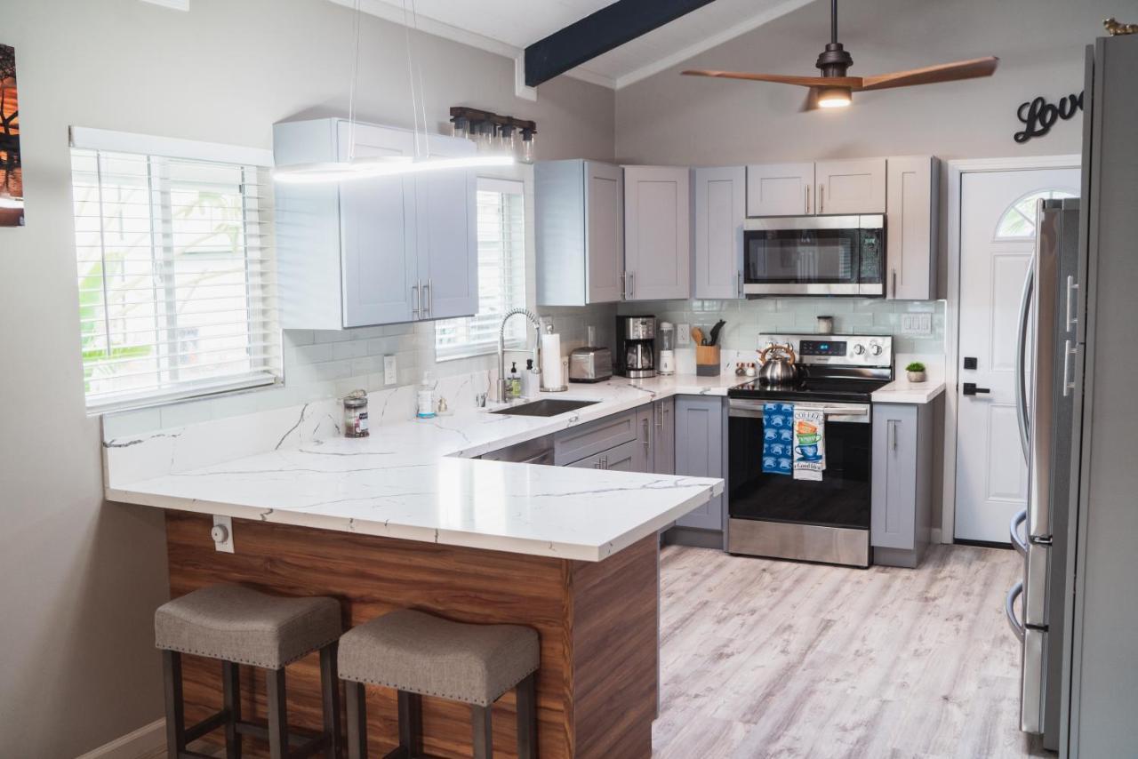 Spacious 2 Bedroom Beach House With King Suite Waianae Bagian luar foto